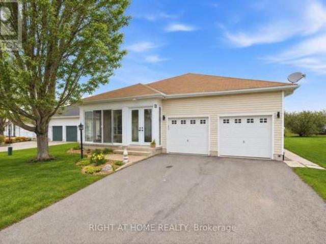 House for sale in Clarington, Golden Horseshoe