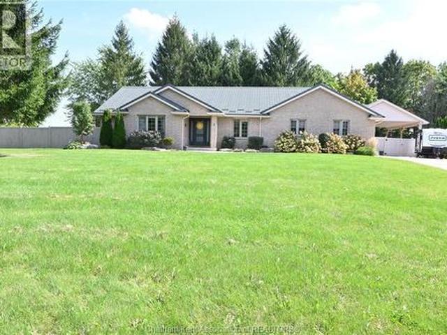 House for sale in Chatham–kent, Ontario