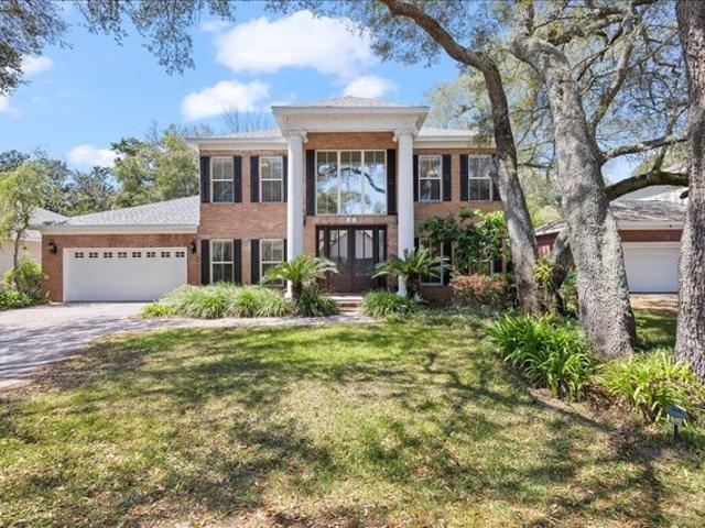 House for sale in Mary Esther, Florida