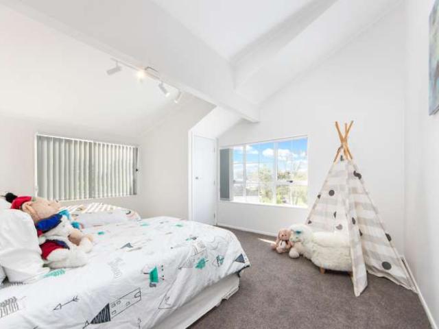 House for sale in Paremoremo