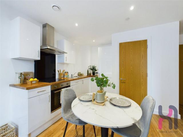 Apartment for rent in Wharfside, Trafford Park