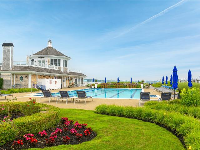 House for sale in Portsmouth, Rhode Island