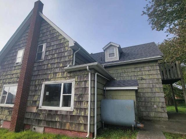 House for sale in Yarmouth, Nova Scotia