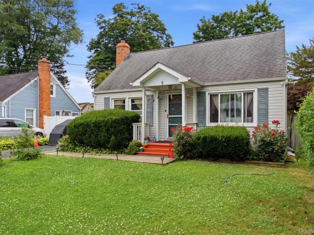 House for sale in Huntington, New York