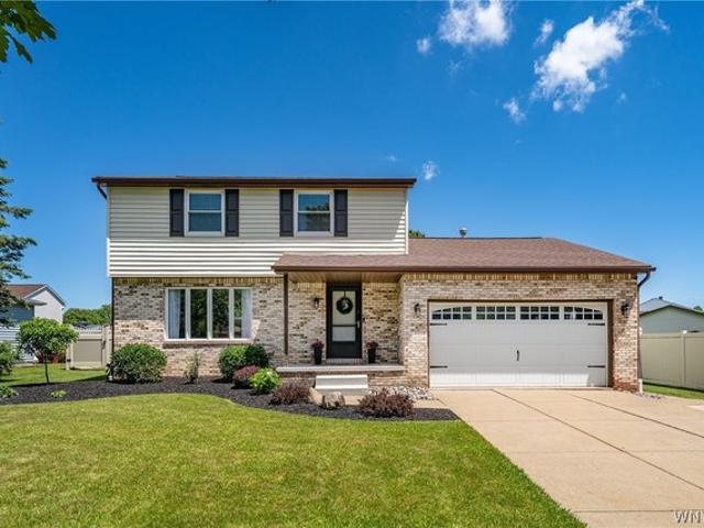 House for sale in Bowmansville, New York