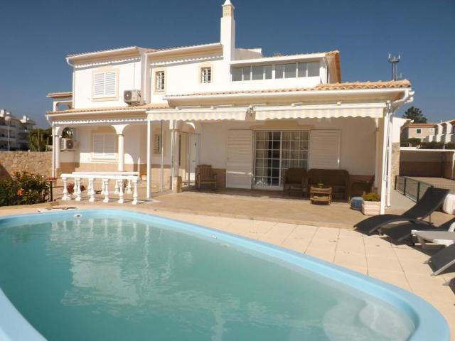 Casa alugar em Albufeira e Olhos de Água, Albufeira