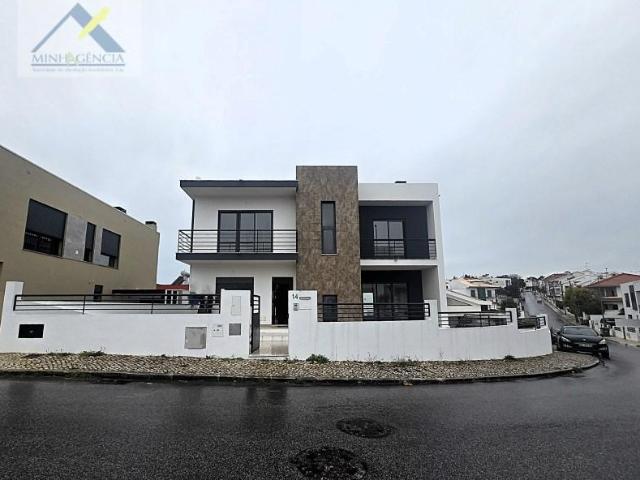 Casa venda em Quinta das Amoreiras, Almada