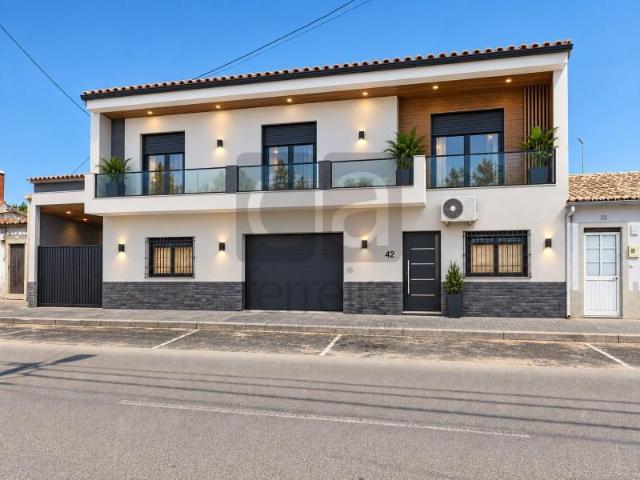 Casa venda em Golegã