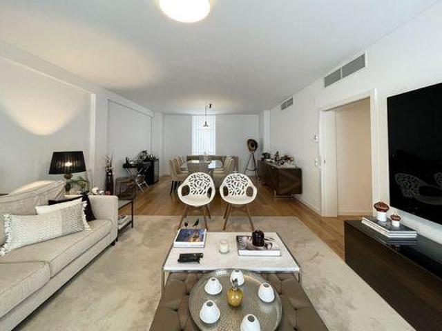 Apartamento venda em Misericórdia, Lisboa