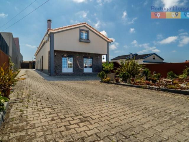 Casa venda em Geraldes, Peniche