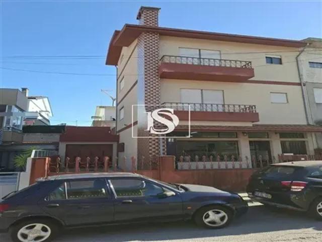 Casa venda em Porto Carreiro, Valongo