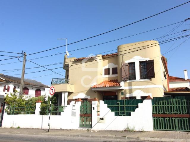 Escritório venda em Seixal, Setúbal
