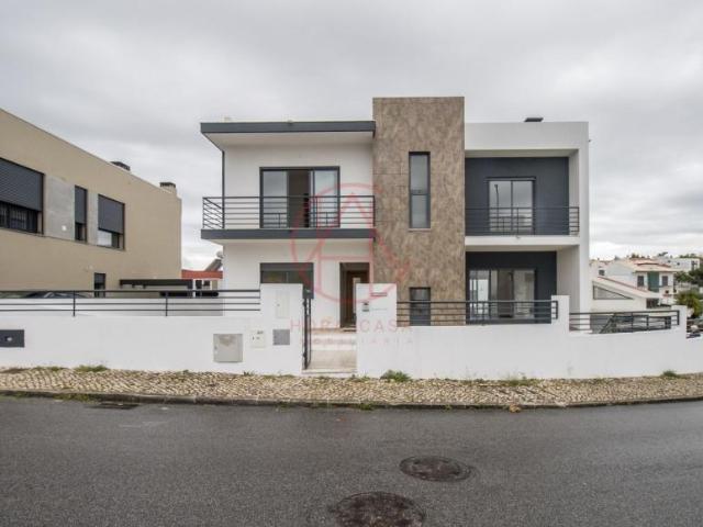 Casa venda em Quinta das Amoreiras, Almada