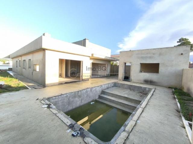 Casa venda em Azeitão (São Lourenço e São Simão), Setúbal