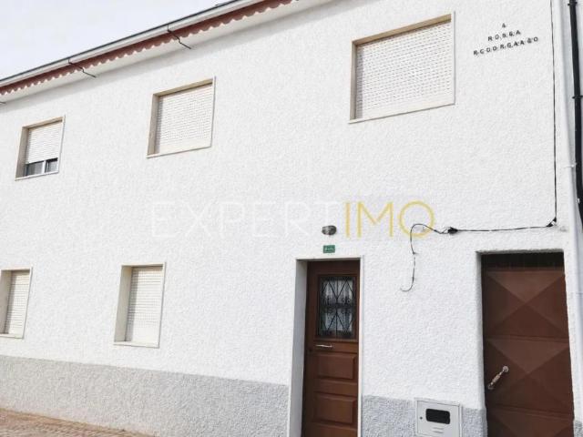 Casa venda em São João da Boa Vista, Tábua
