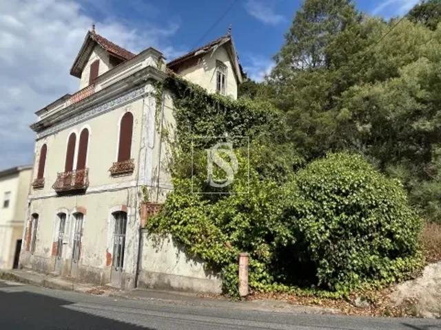 Casa venda em Couto Do Mosteiro, Viseu