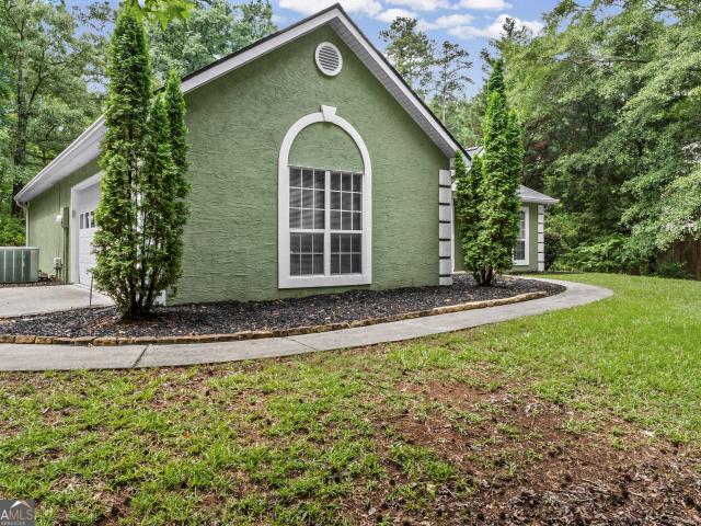 House for sale in Sharpsburg, Georgia