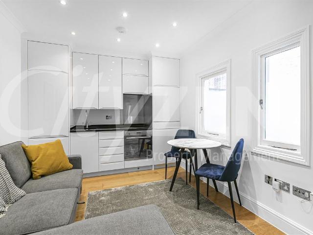 Studio for rent in Brompton, Greater London