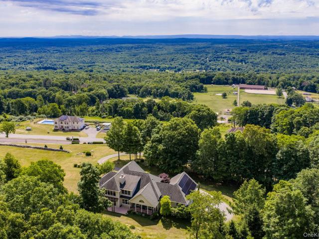 House for sale in Bloomingburg, New York