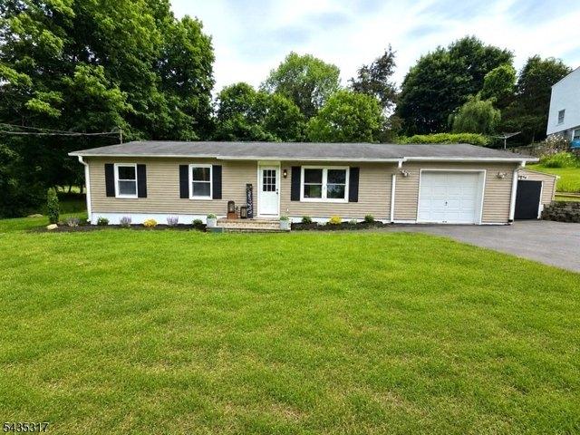 House for sale in Andover, New Jersey