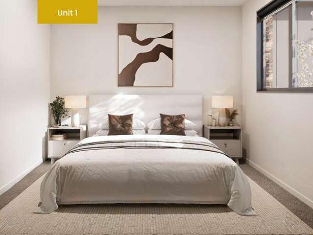 Townhouse for sale in Chaslands, Canterbury