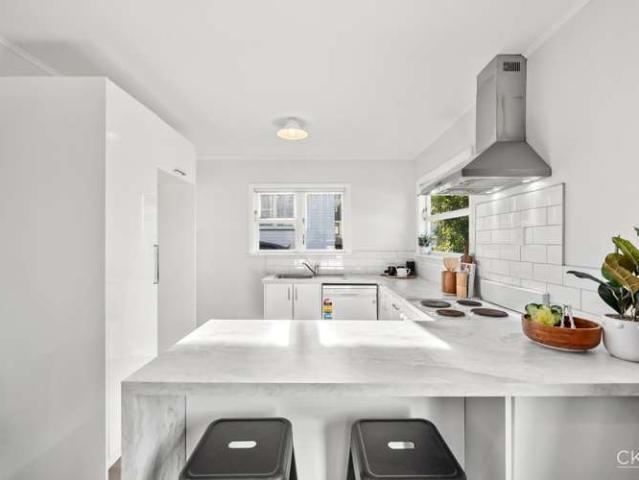 House for sale in Days Bay, Wellington