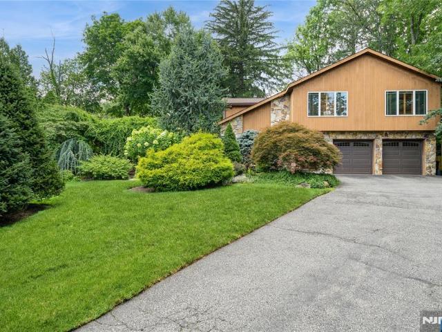 House for sale in Hillsdale