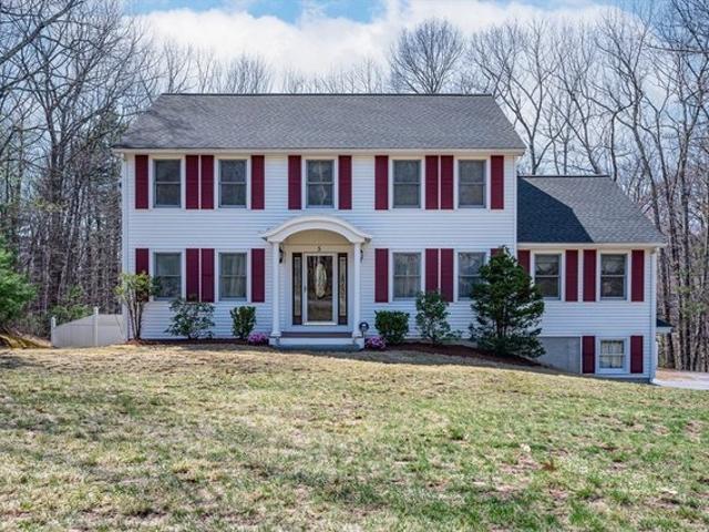 House for sale in Tyngsboro, Massachusetts