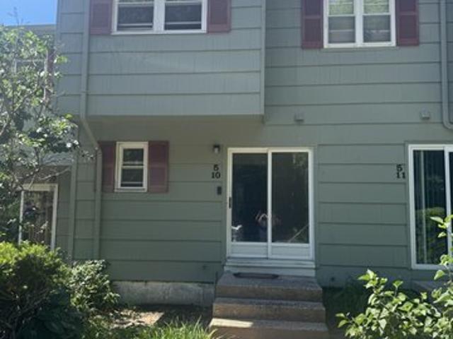 Townhouse for sale in Naugatuck, Connecticut