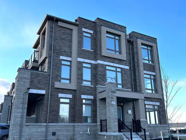 Townhouse for sale in Woburn, Ontario