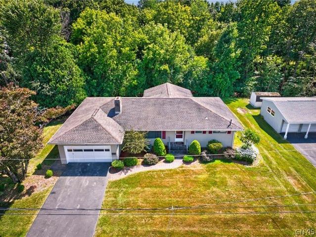 House for sale in Village of New Hartford, Town of New Hartford