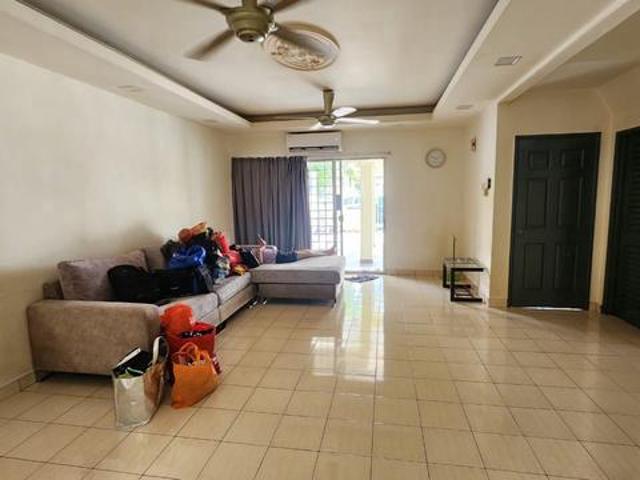Terraced House for rent in Seri Kembangan, Majlis Bandaraya Subang Jaya