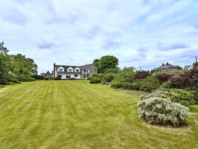 House to rent in Boyle
