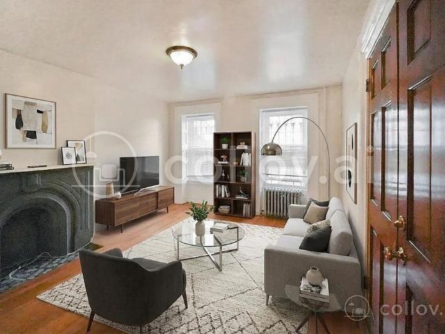 Detached House for rent in Arverne, New York