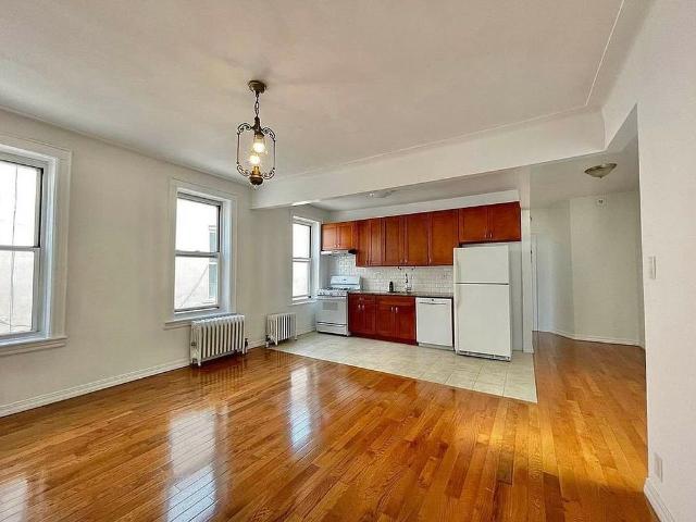 Detached House for rent in Queens, Arverne