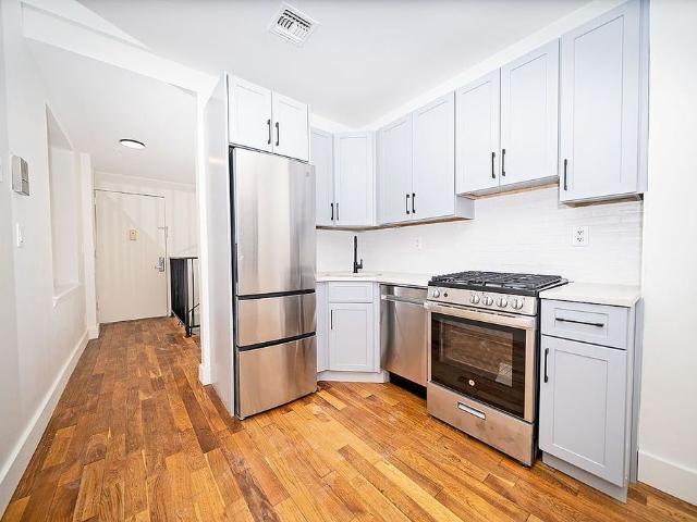 Apartment for rent in Arverne, New York
