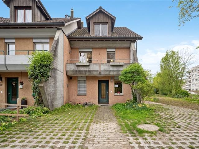 Reihenfamilienhaus kaufen in Affoltern am Albis, Zürich