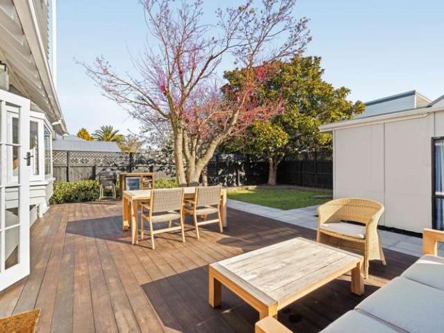 House for sale in Saint Albans, Canterbury