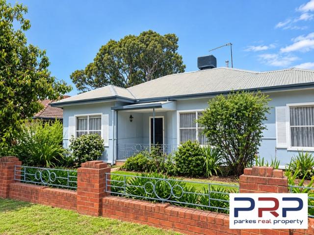 House for sale in Parkes, Parkes Shire Council