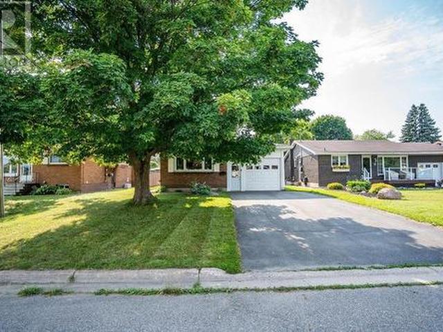 House for sale in Sault Sainte Marie, Ontario
