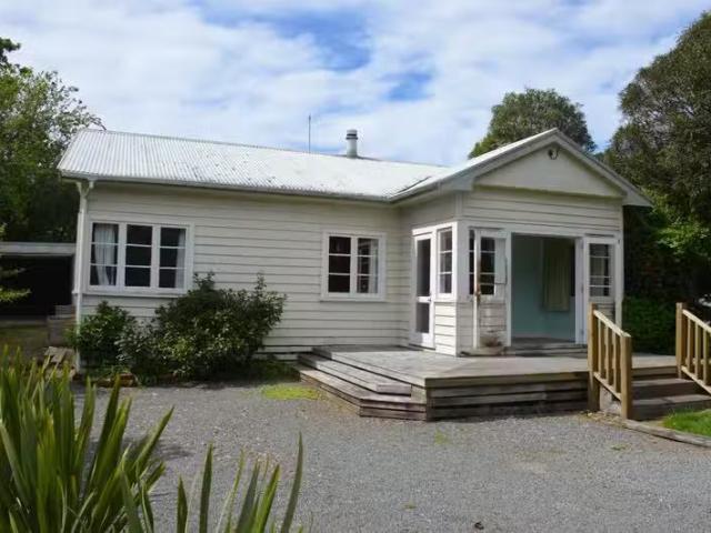 House for sale in Little Akaloa, Canterbury