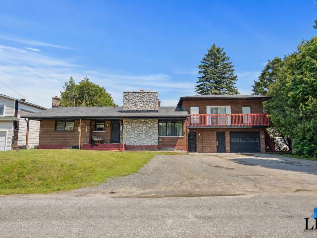 Apartment for rent in Les Collines-de-l'outaouais, Quebec