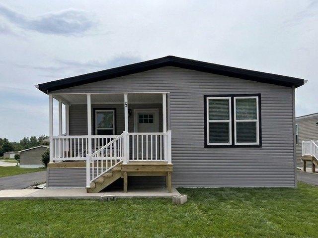 House for sale in Beecher, Illinois