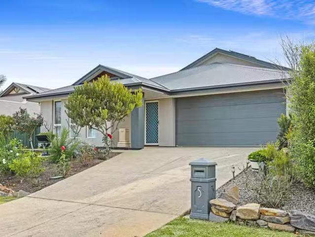 House for rent in Drouin, Victoria