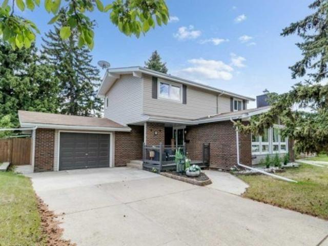 House for sale in Sunnybrook, City of Red Deer