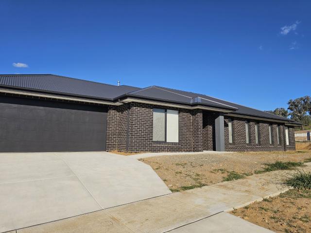 House for rent in Leneva, Victoria