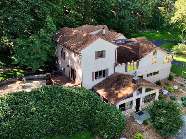 House for sale in Sugarloaf, Pennsylvania