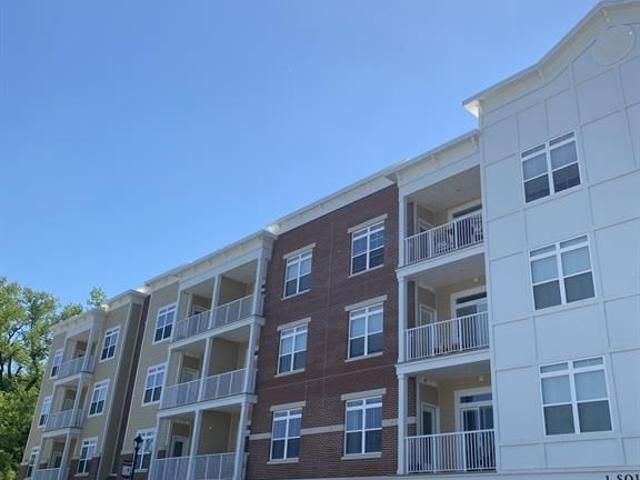 Condo for rent in Paramus, New Jersey