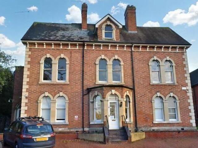 House for sale in Crookhill, Worcestershire