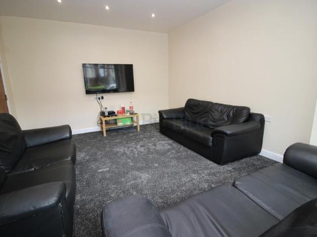 House for rent in Headingley Hill, Headingley